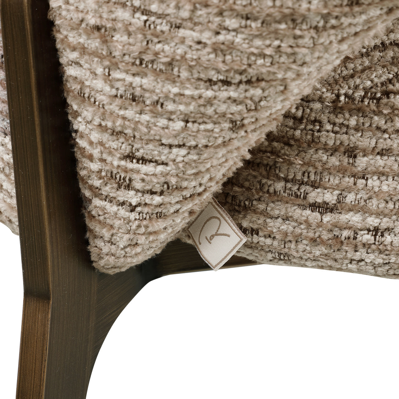 Eetkamerstoel Kenzi Mocca Linear Fire Retardant