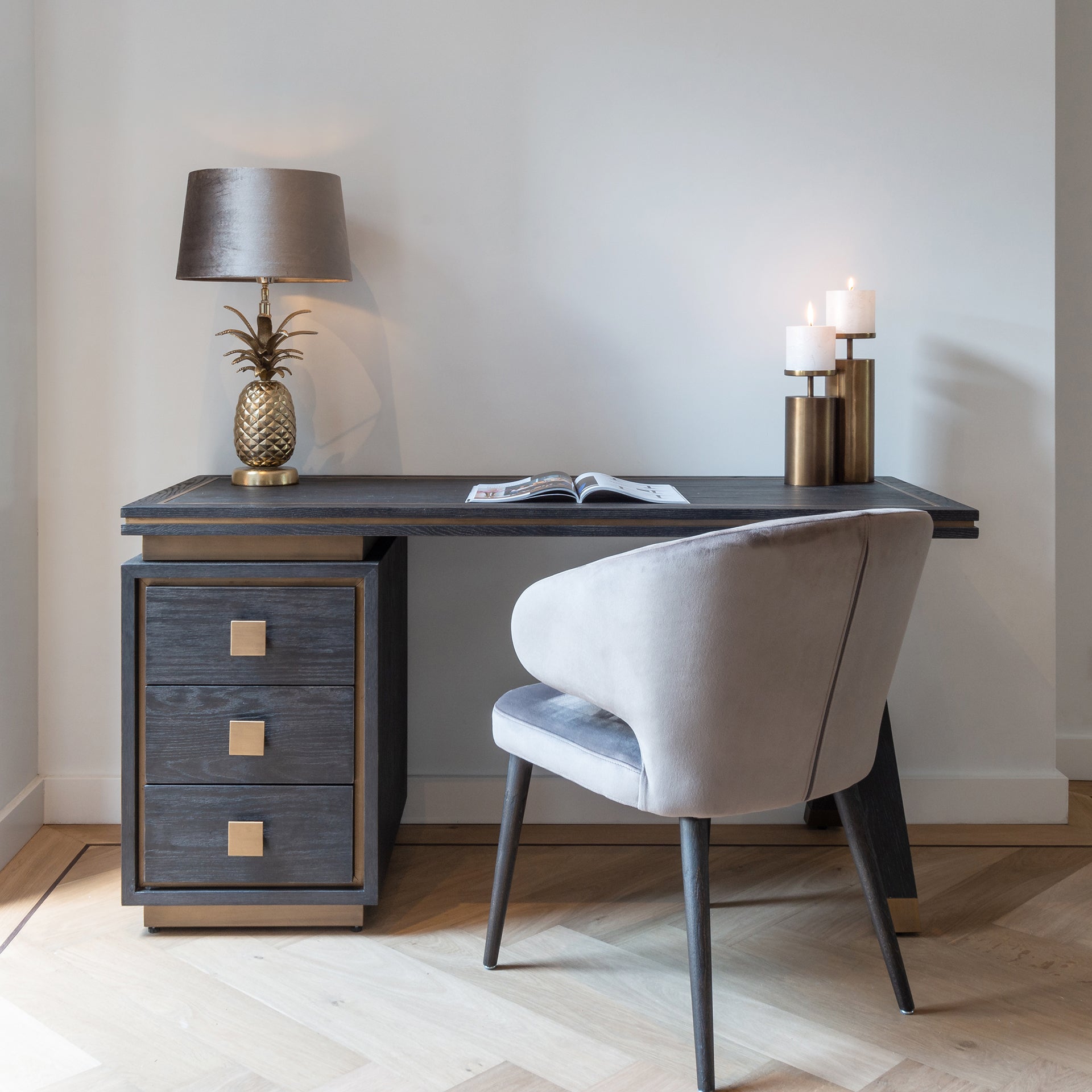 HUNTER-7491-S4497_STONE_VELVET-LB-0066-KA-0117-KA-0118-SETTING_4.jpg