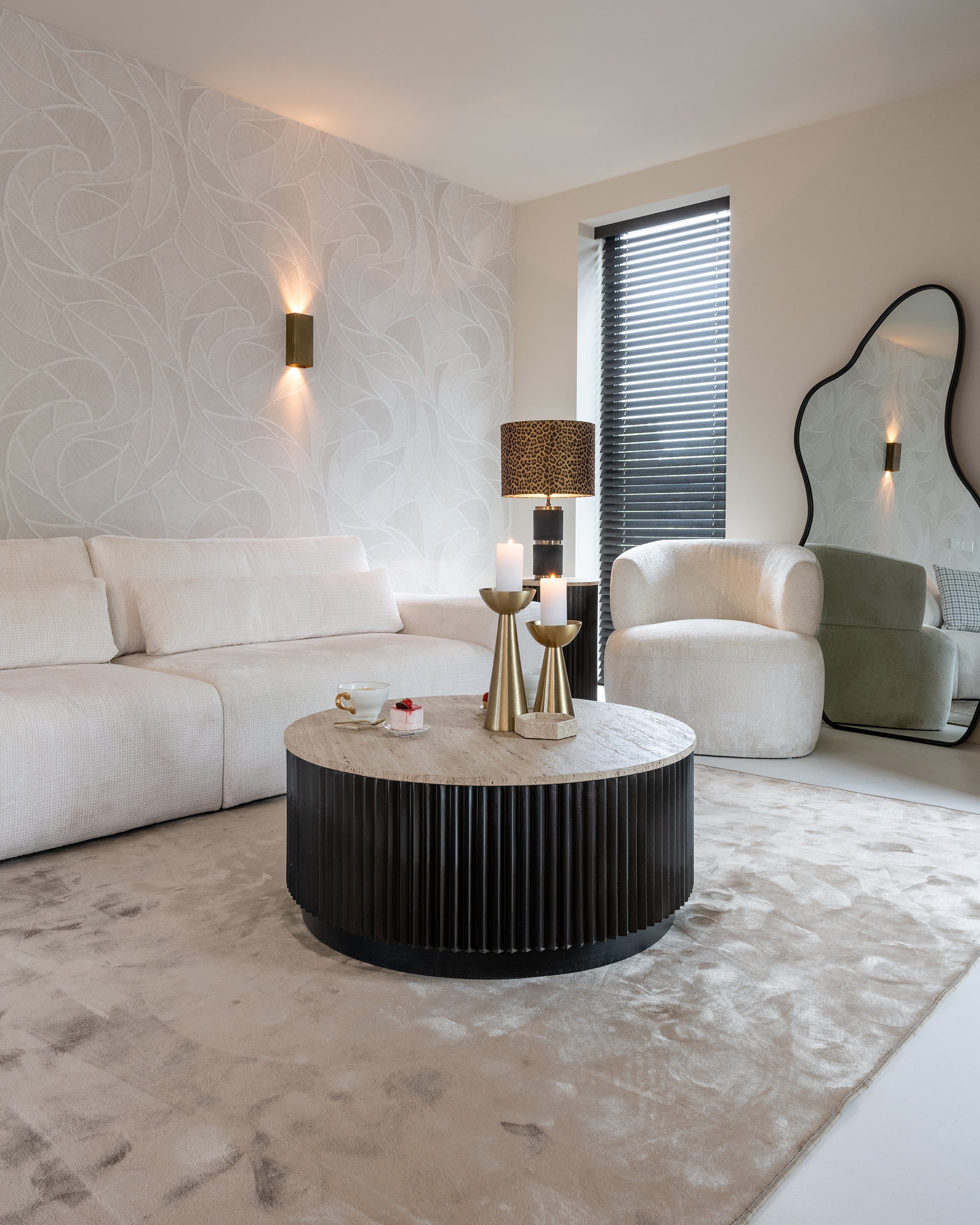 S52034+7912+7911+-LB-0134+-LK-0054_MEDIUM+S4557_WHITE_CHENILLE+-KU-0088+-MI-0079+SETTING_4.jpg